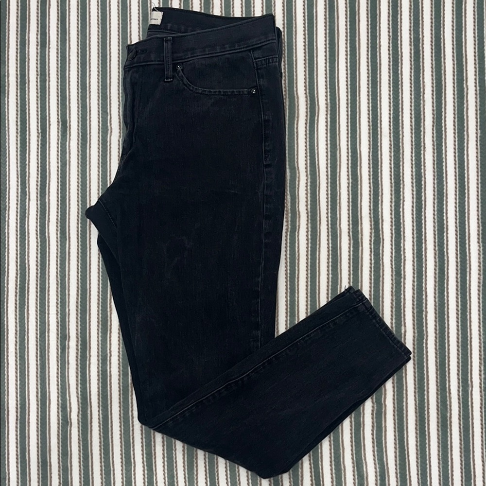 Gap True Skinny Women’s Distressed Black Jeans size 30